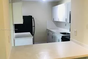 451 NE 207th Ln, Miami, FL 33179 - Photo 3
