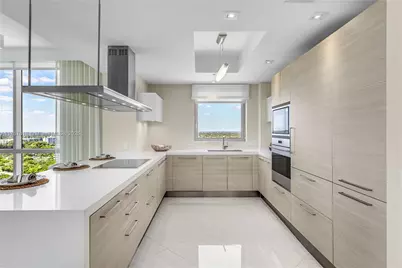 17111 Biscayne Blvd #1902, North Miami Beach, FL 33160 - Photo 11