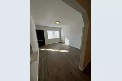 541 SW 7th St #1, Miami, FL 33130 - Photo 5