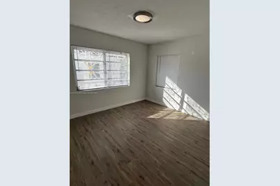 541 SW 7th St #1, Miami, FL 33130 - Photo 3