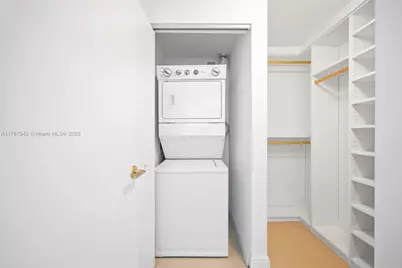 60 SW 13th St #3414, Miami, FL 33130 - Photo 17