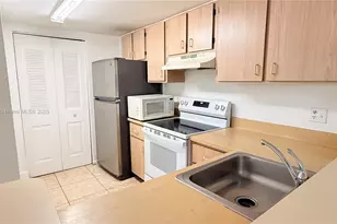 10709 Cleary Blvd, Plantation, FL 33324 - Photo 17