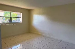 6101 N Falls Cir Dr, Lauderhill, FL 33319 - Photo 13