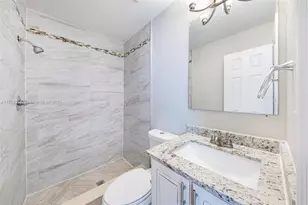 702 SW 79th Ave, North Lauderdale, FL 33068 - Photo 41