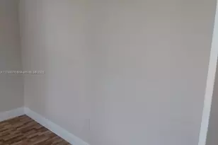 494 NW 165th St Rd, Miami, FL 33169 - Photo 7