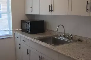[Address not provided], Pompano Beach, FL 33060 - Photo 31