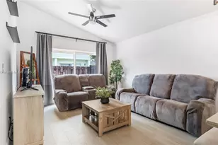 9940 W Elm Ln, Miramar, FL 33025 - Photo 15