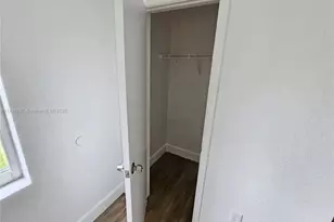 450 NW 84th St, Miami, FL 33150 - Photo 21