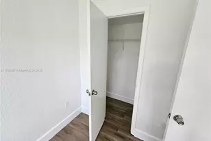 450 NW 84th St, Miami, FL 33150 - Photo 13