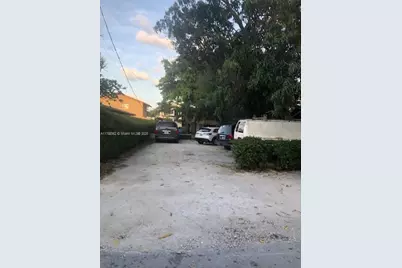 2231 SW 57th Ct, Miami, FL 33155 - Photo 3