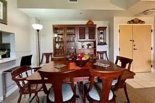 9805 NW 52nd St, Doral, FL 33178 - Photo 7