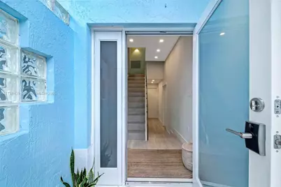 381 Franklin St, Hollywood, FL 33019 - Photo 5