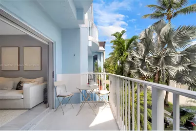 381 Franklin St, Hollywood, FL 33019 - Photo 1