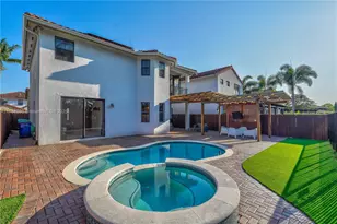 10371 NW 10th St, Miami, FL 33172 - Photo 19