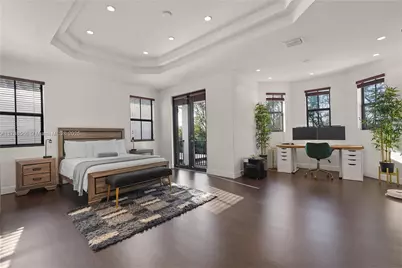 10371 NW 10th St, Miami, FL 33172 - Photo 27