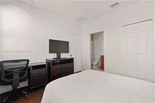 10371 NW 10th St, Miami, FL 33172 - Photo 39