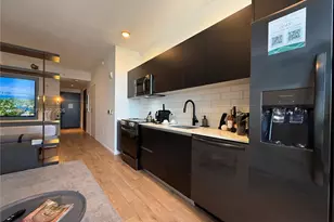 398 NE 5th St, Miami, FL 33132 - Photo 15