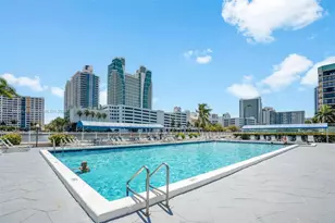 600 Parkview Dr, Hallandale Beach, FL 33009 - Photo 19