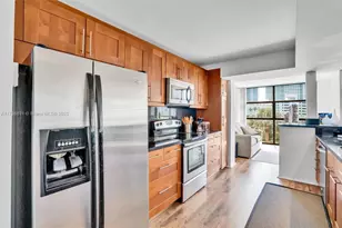 600 Parkview Dr, Hallandale Beach, FL 33009 - Photo 3