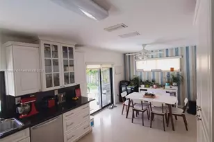 2020 NE 203rd St, Miami, FL 33179 - Photo 5