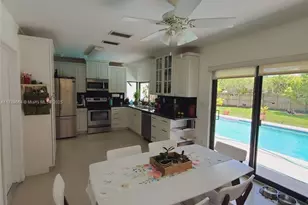 2020 NE 203rd St, Miami, FL 33179 - Photo 13