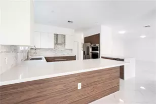 910 SW 24th Rd, Miami, FL 33129 - Photo 13