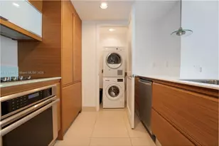 5875 Collins Ave, Miami Beach, FL 33140 - Photo 15