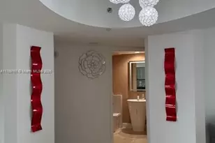 18911 Collins Ave, Sunny Isles Beach, FL 33160 - Photo 3