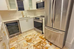 760 Euclid Ave, Miami Beach, FL 33139 - Photo 13