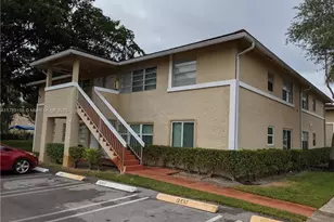 10192 Twin Lakes Dr, Coral Springs, FL 33071 - Photo 1