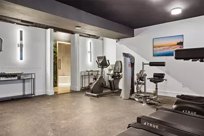5225 Collins Ave #1117, Miami Beach, FL 33140 - Photo 43