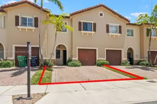21937 SW 88th Path, Cutler Bay, FL 33190 - Photo 1