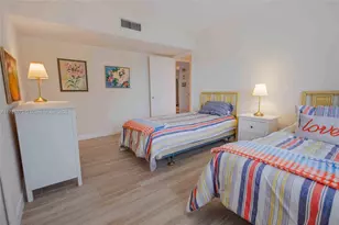 2751 N Palm Aire Dr, Pompano Beach, FL 33069 - Photo 21