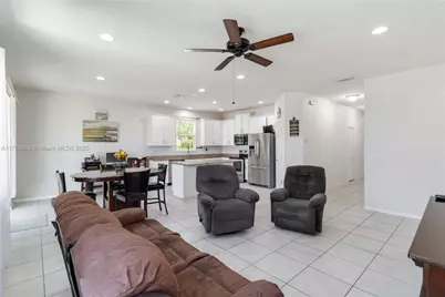 10860 79th St, E, Other City - In The State Of Florida, FL 34219 - Photo 7