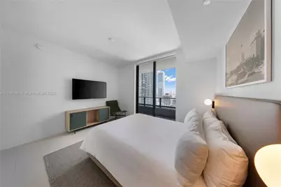 159 NE 6 Street #2402, Miami, FL 33132 - Photo 13