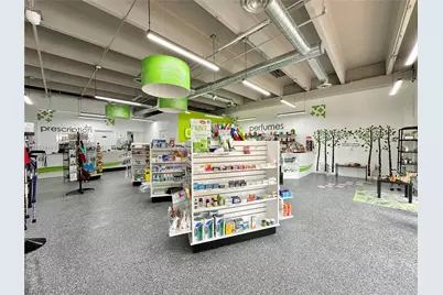 2100 NW 107th Ave, Sweetwater, FL 33172 - Photo 5