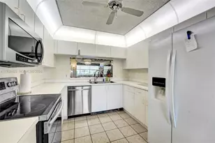 10217 NW 24th Pl, Sunrise, FL 33322 - Photo 3