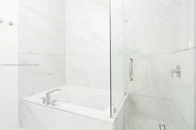 900 SW 24th Rd, Miami, FL 33129 - Photo 7