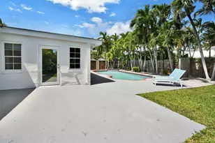 255 Ridgewood Rd, Key Biscayne, FL 33149 - Photo 9