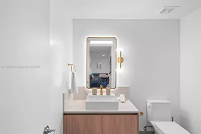 159 NE 6th St #3105, Miami, FL 33132 - Photo 31