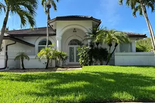 320 Windmill Palm Ave, Plantation, FL 33324 - Photo 3