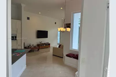 320 Windmill Palm Ave, Plantation, FL 33324 - Photo 17