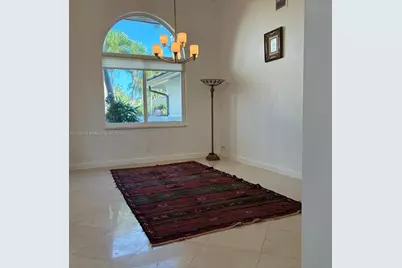 320 Windmill Palm Ave, Plantation, FL 33324 - Photo 7