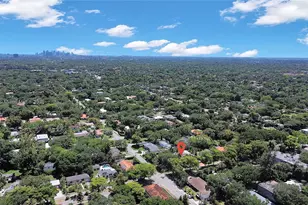 660 NE 121st St, Biscayne Park, FL 33161 - Photo 3