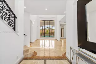 260 NE Wavecrest Ct, Boca Raton, FL 33432 - Photo 5