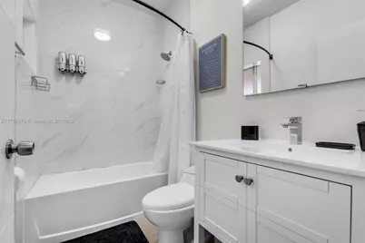 1426 NW 74th St, Miami, FL 33147 - Photo 9