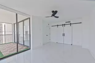 20335 W Country Club Dr, Aventura, FL 33180 - Photo 9