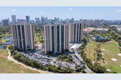 20335 W Country Club Dr #1902, Aventura, FL 33180 - Photo 23
