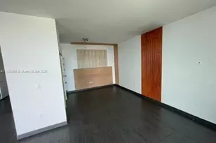 253 NE 2nd St, Miami, FL 33132 - Photo 13