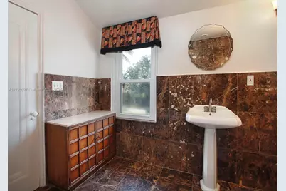 339 NE 96th St, Miami Shores, FL 33138 - Photo 21